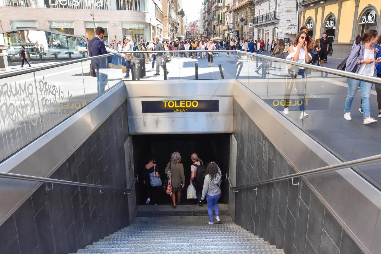 La Dimora Di Don Antonio A Toledo Hotel Napoli Bagian luar foto